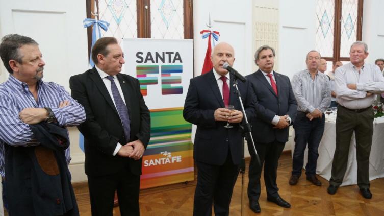 El gobernador saludó a los trabajadores en su día