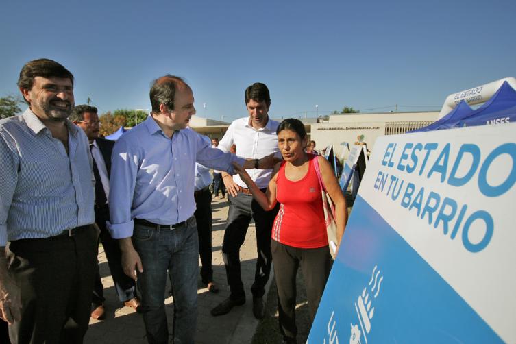 Corral: “El Estado está presente en los barrios” 