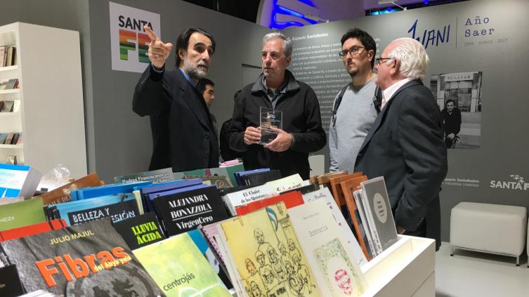 Santa Fe, el mejor stand de la Feria del Libro