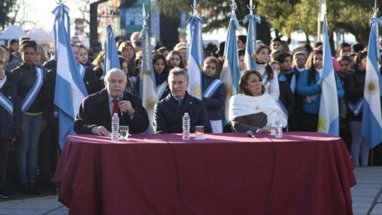 Lifschitz: “El desafío es volver a resignificar las fiestas patrias” 