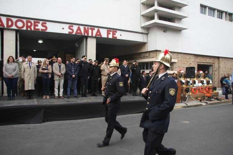 Bomberos de Santa Fe celebraron 107 años de vida
