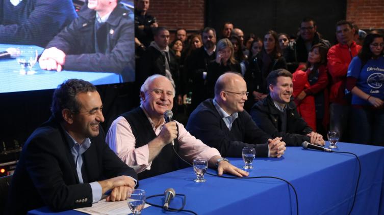 “Ingenia ayuda a los jóvenes a construir el futuro” 