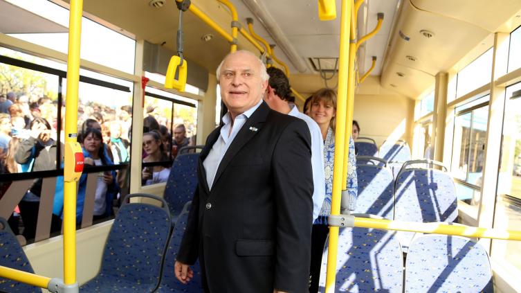 Lifschitz inauguró una nueva línea de trolebuses en Rosario