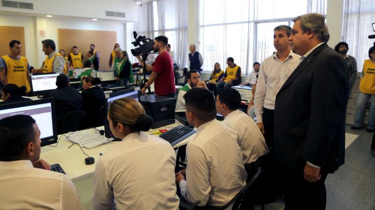 PASO: realizaron ensayo para recuento provisional de votos