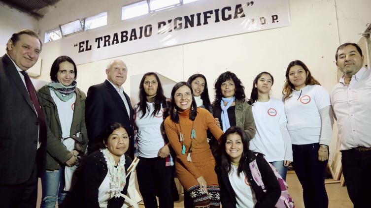Lifschitz firmó convenio para emprendimientos productivos