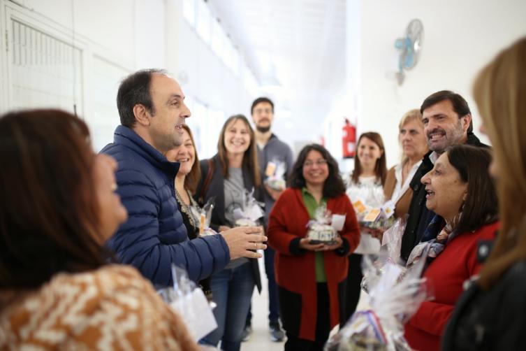 Corral agasajó a los maestros en Alto Verde
