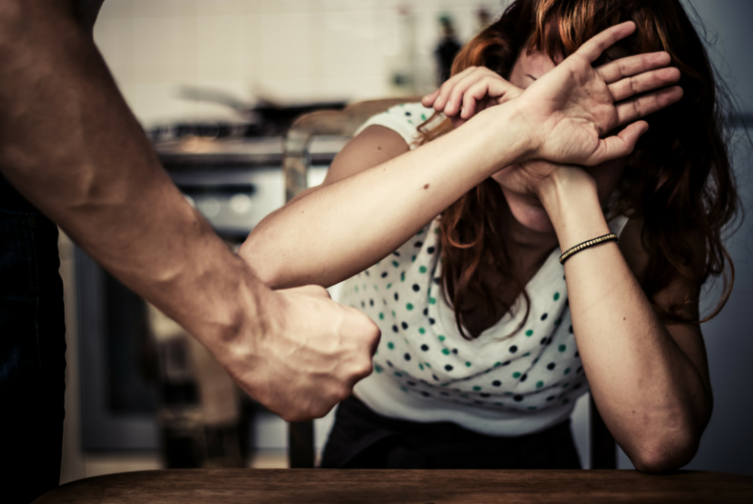 Más de 3 mil mujeres sufrieron violencia de género 