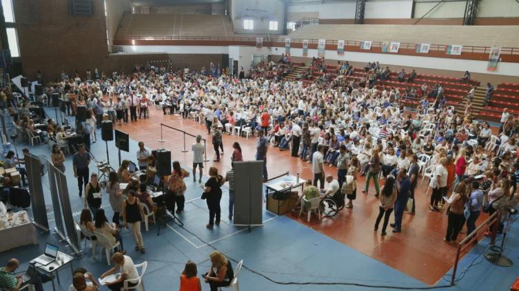 La provincia titulariza a 2300 directores de escuelas