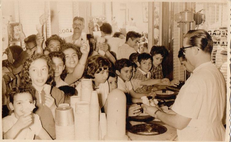 El liso y el helado, relatos y objetos en una muestra