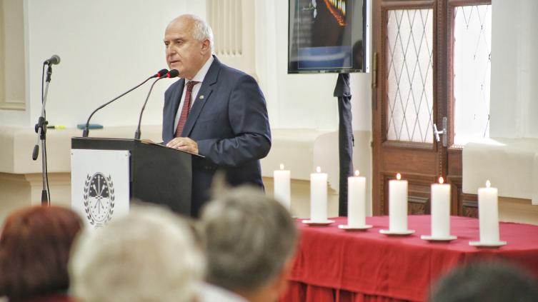 Santa Fe recordó a las Víctimas del Holocausto
