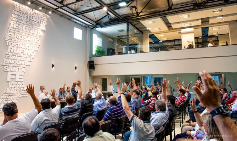 Municipales paran por 48 horas en toda la provincia