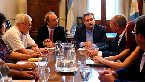 El 18 % sale por decreto y descontarán paros