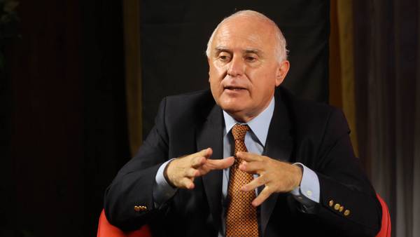 Lifschitz llamó a la reflexión a los maestros y a estatales