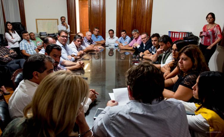 Municipales aceptaron la oferta del 18 % de la provincia