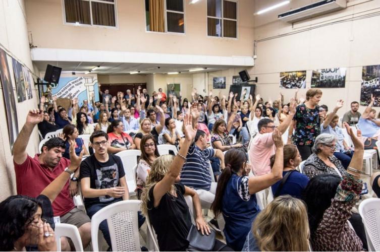 Los docentes aceptaron la propuesta salarial del gobierno