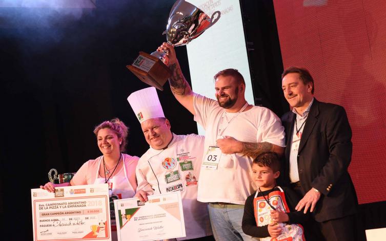 Walter Dacovich, el mejor pizzero del país    