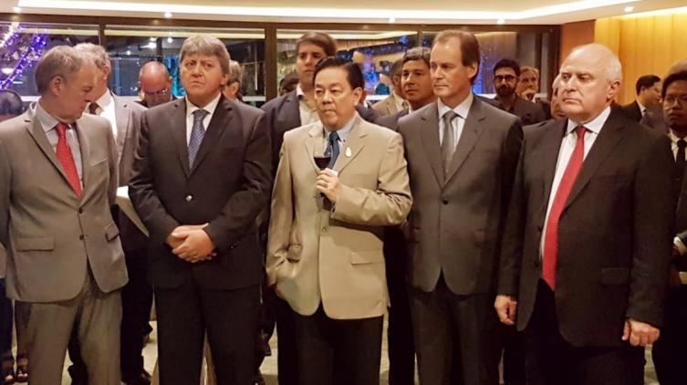 Lifschitz encabeza misión comercial por el Sudeste Asiático 
