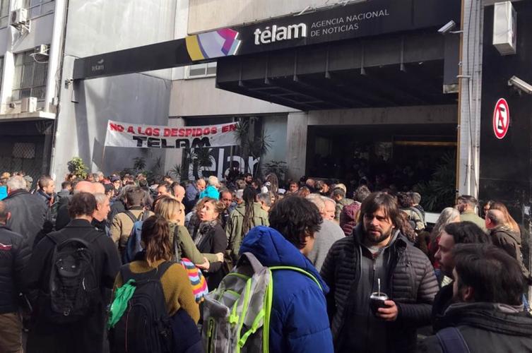 La agencia de noticias Télam despide a 350 empleados