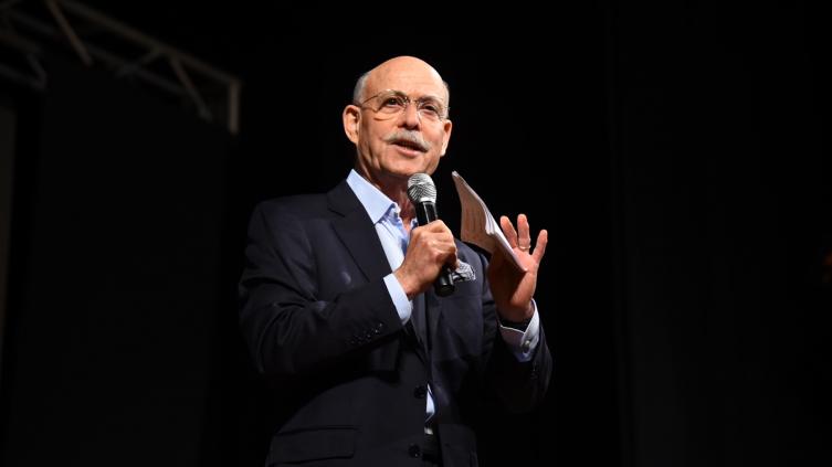 Jeremy Rifkin disertó sobre “La tercera Revolución Industrial” 