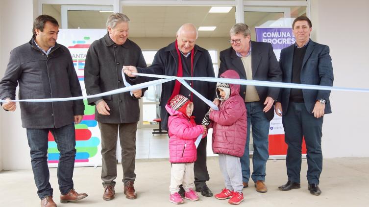Lifschitz inauguró nuevas viviendas en la provincia