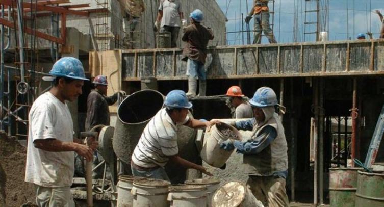 La economía se desplomó 5,8 % en mayo