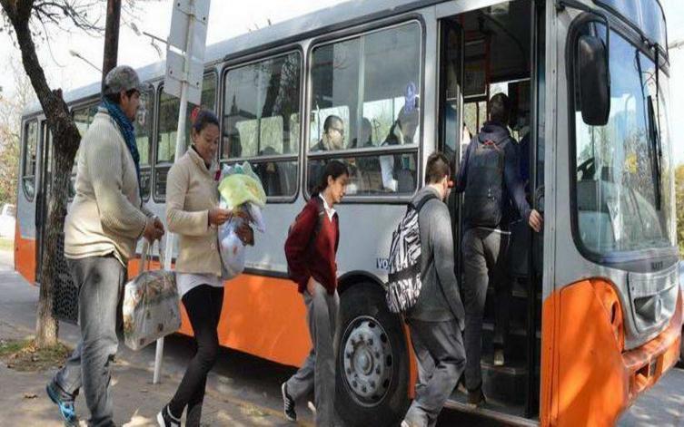 “Descuento Obrero”, un 40 % menos en colectivos urbanos 