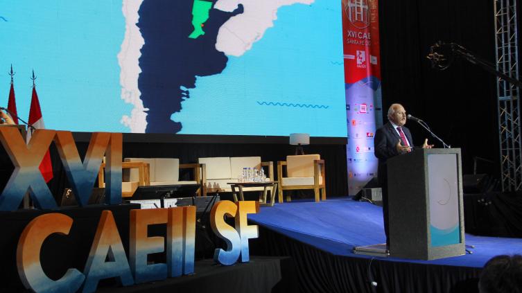 Lifschitz: “Argentina necesita jóvenes protagonistas” 