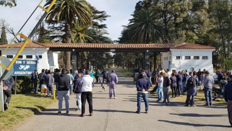132 despidos en fábricas militares de Santa Fe y Córdoba